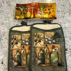 Cypress Home Olive oil themed Ceramic Spoon rest and potholder set